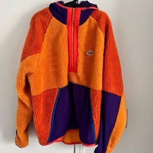 NWT Nike Sherpa Zip Pullover - Size XL